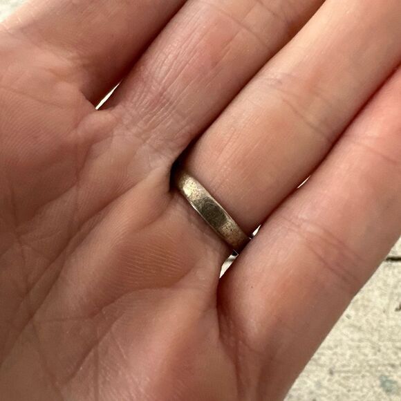 Vintage Old Navajo Snake Eye Sterling And Turquoise Ring - Picture 3 of 9